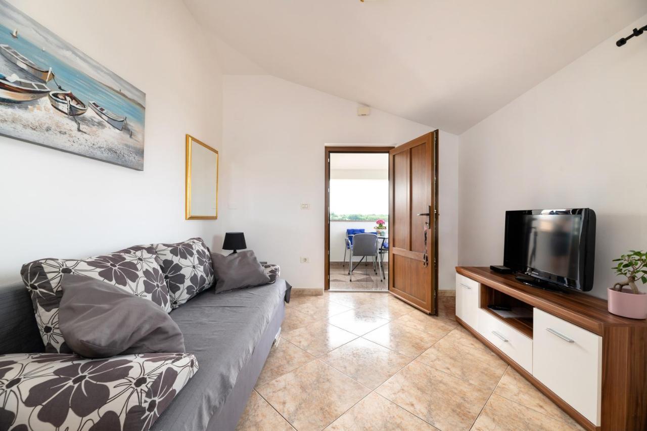 Seaplace #1 Apartment *